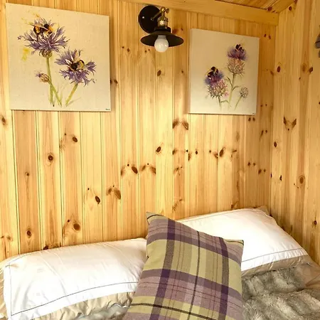 Remarkable Shepherds Hut In A Beautiful Location Perth Exterior foto