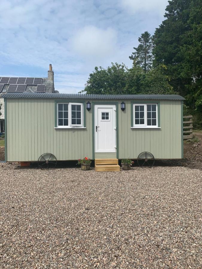 Дом отдыха Remarkable Shepherds Hut In A Beautiful Location Перт