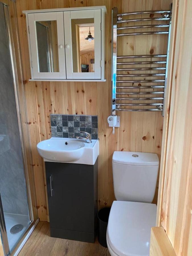 Remarkable Shepherds Hut In A Beautiful Location *